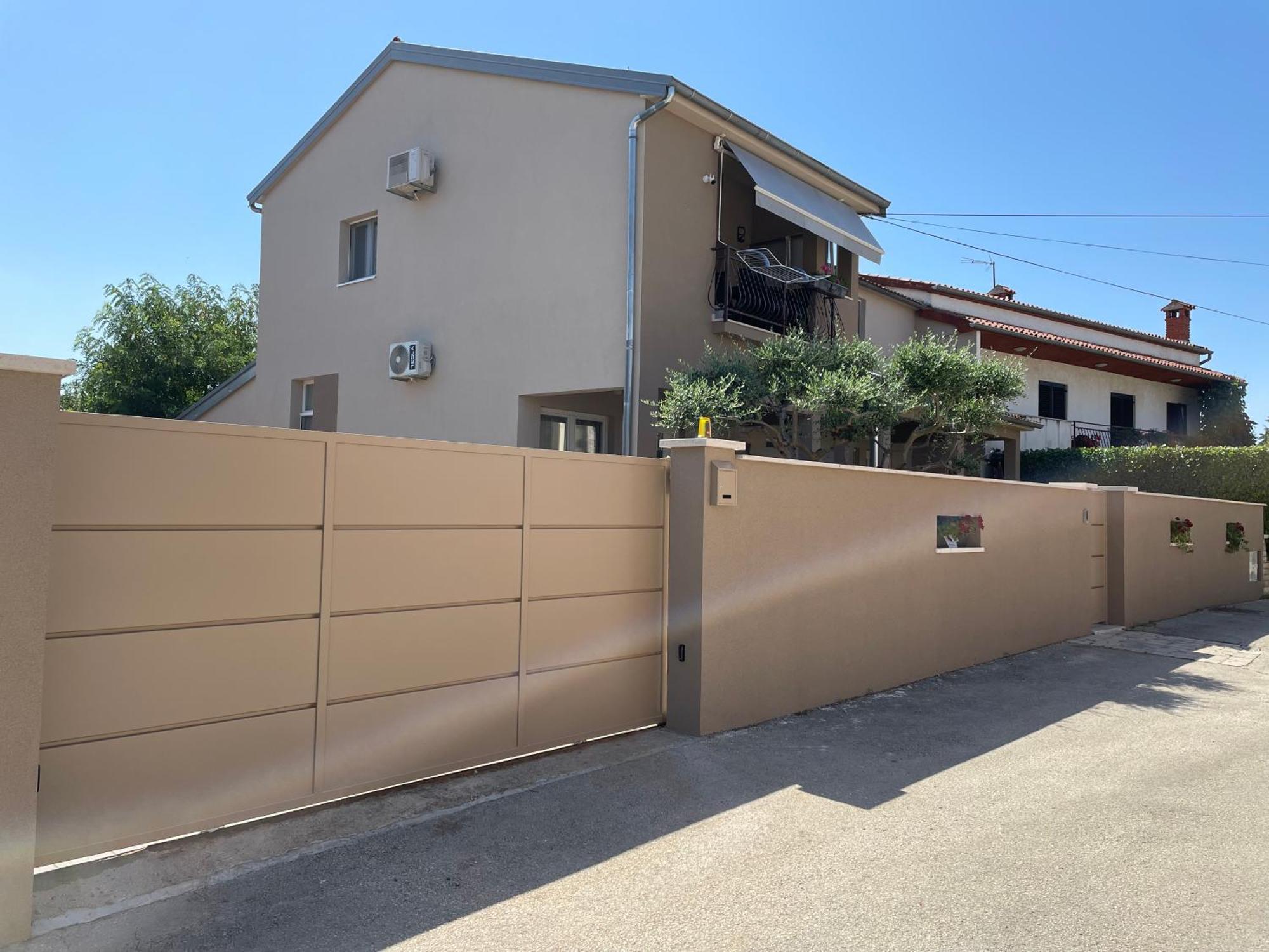 House Runa